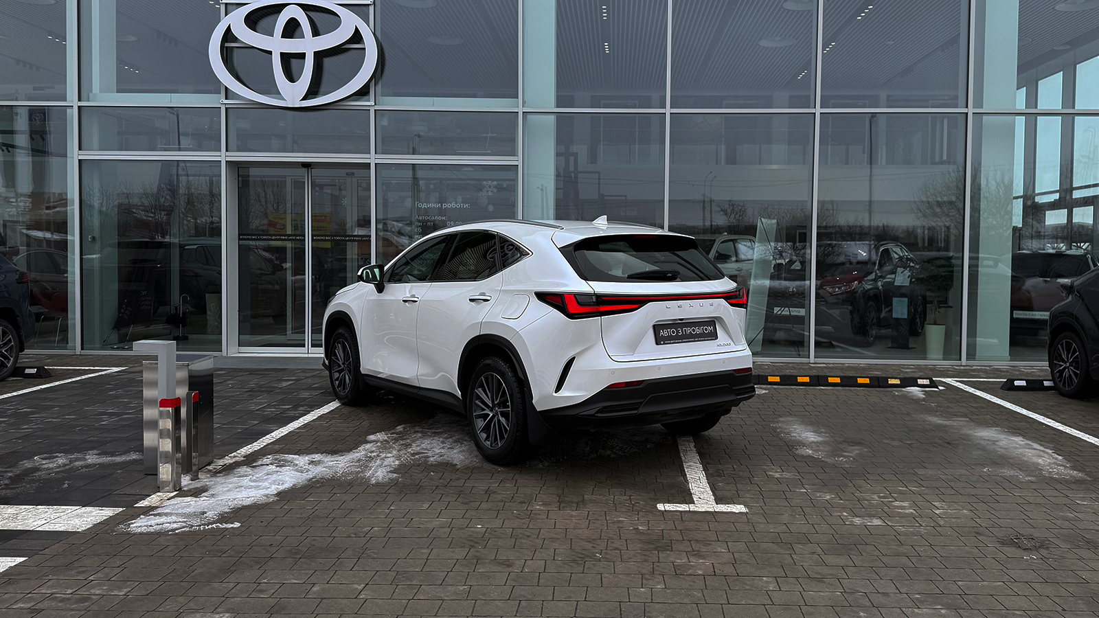Lexus NX 2023 року, Універсал, Тойота Центр Рівне "Агат Авто", м.Рівне | Фото № 2 Lexus NX 2023 року з пробігом 16510 км, Універсал, Тойота Центр Рівне "Агат Авто", м.Рівне - 1874850 ГРН | Фото № 2
