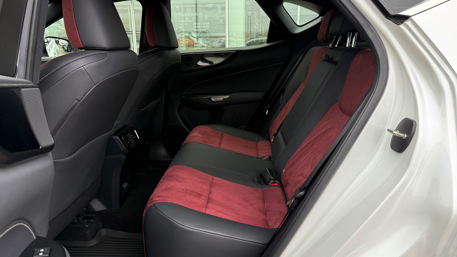 Lexus NX 2023 року, Універсал, Тойота Центр Рівне "Агат Авто", м.Рівне | Фото № 11 Lexus NX 2023 року з пробігом 16510 км, Універсал, Тойота Центр Рівне "Агат Авто", м.Рівне - 1874850 ГРН | Фото № 11