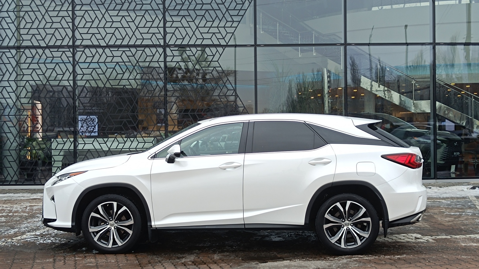 Lexus RX 2016 року, Універсал, Лексус Київ Захід, м.Київ | Фото № 3 Lexus RX 2016 року з пробігом 183251 км, Універсал, Лексус Київ Захід, м.Київ - 1245000 ГРН | Фото № 3