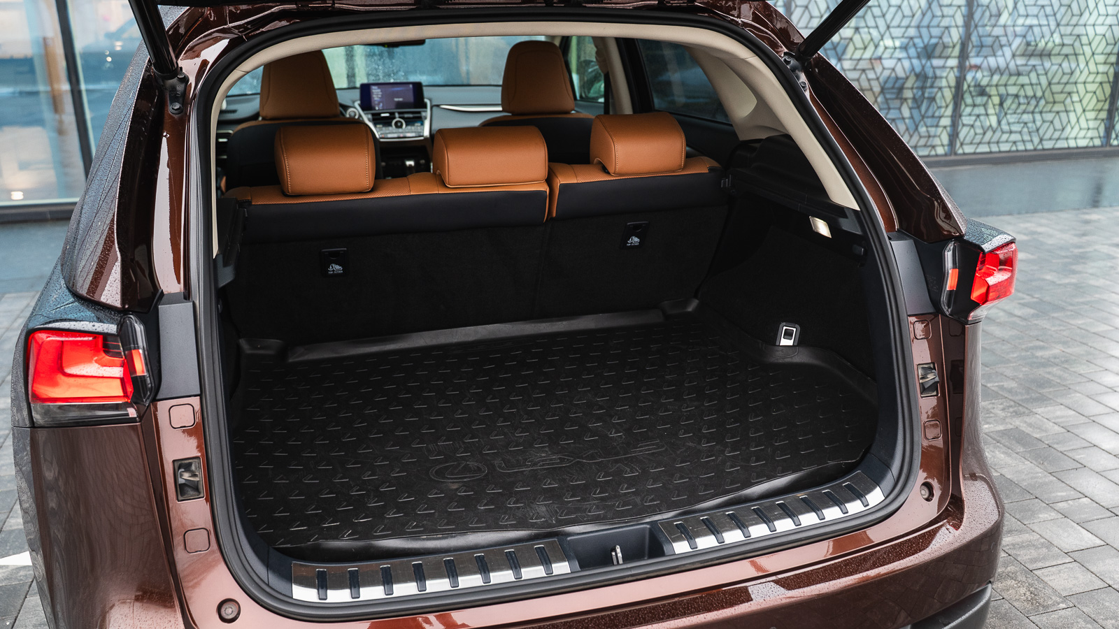 Lexus NX 2018 року, Універсал, Лексус Дніпро, м.Дніпро | Фото № 10 Lexus NX 2018 року з пробігом 82961 км, Універсал, Лексус Дніпро, м.Дніпро - 1352160 ГРН | Фото № 10