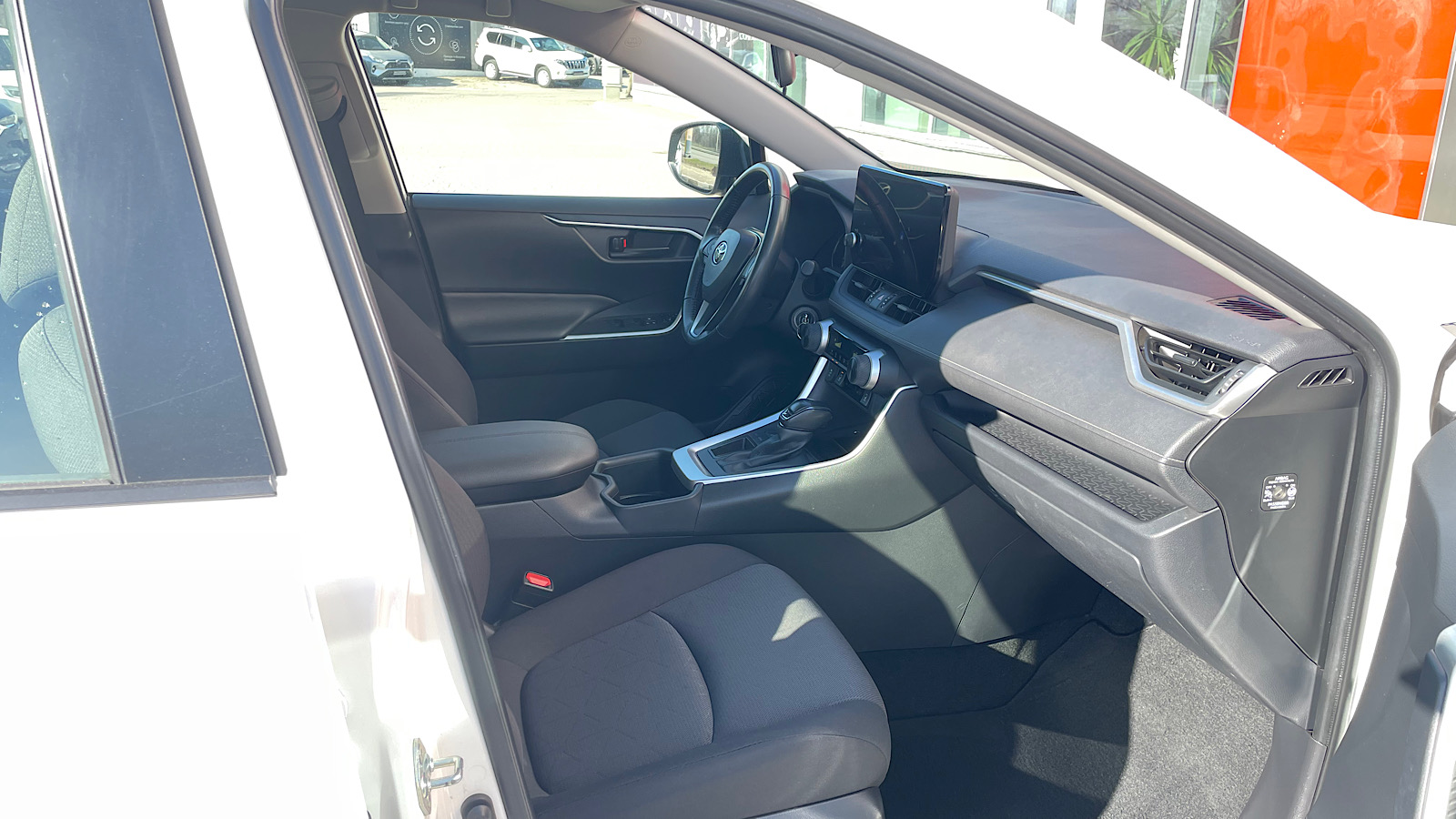 Toyota RAV4 2023 року з пробігом 33258 км, Універсал, Тойота Центр Запоріжжя "Восток Автомир", м.Запоріжжя - 1318590 ГРН | Фото № 6