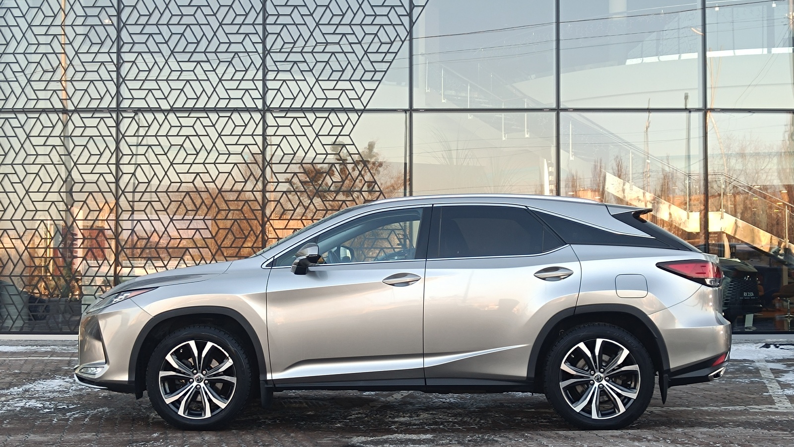 Lexus RX 2019 року, Універсал, Лексус Київ Захід, м.Київ | Фото № 3 Lexus RX 2019 року з пробігом 88112 км, Універсал, Лексус Київ Захід, м.Київ - 1839000 ГРН | Фото № 3