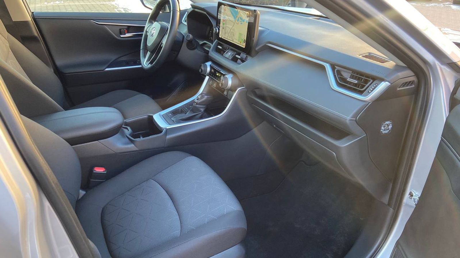 Toyota RAV4 2024 року, Універсал, Тойота Центр Хмельницький "Гранд Мотор", м.Хмельницький | Фото № 6 Toyota RAV4 2024 року з пробігом 12475 км, Універсал, Тойота Центр Хмельницький "Гранд Мотор", м.Хмельницький - 1569500 ГРН | Фото № 6