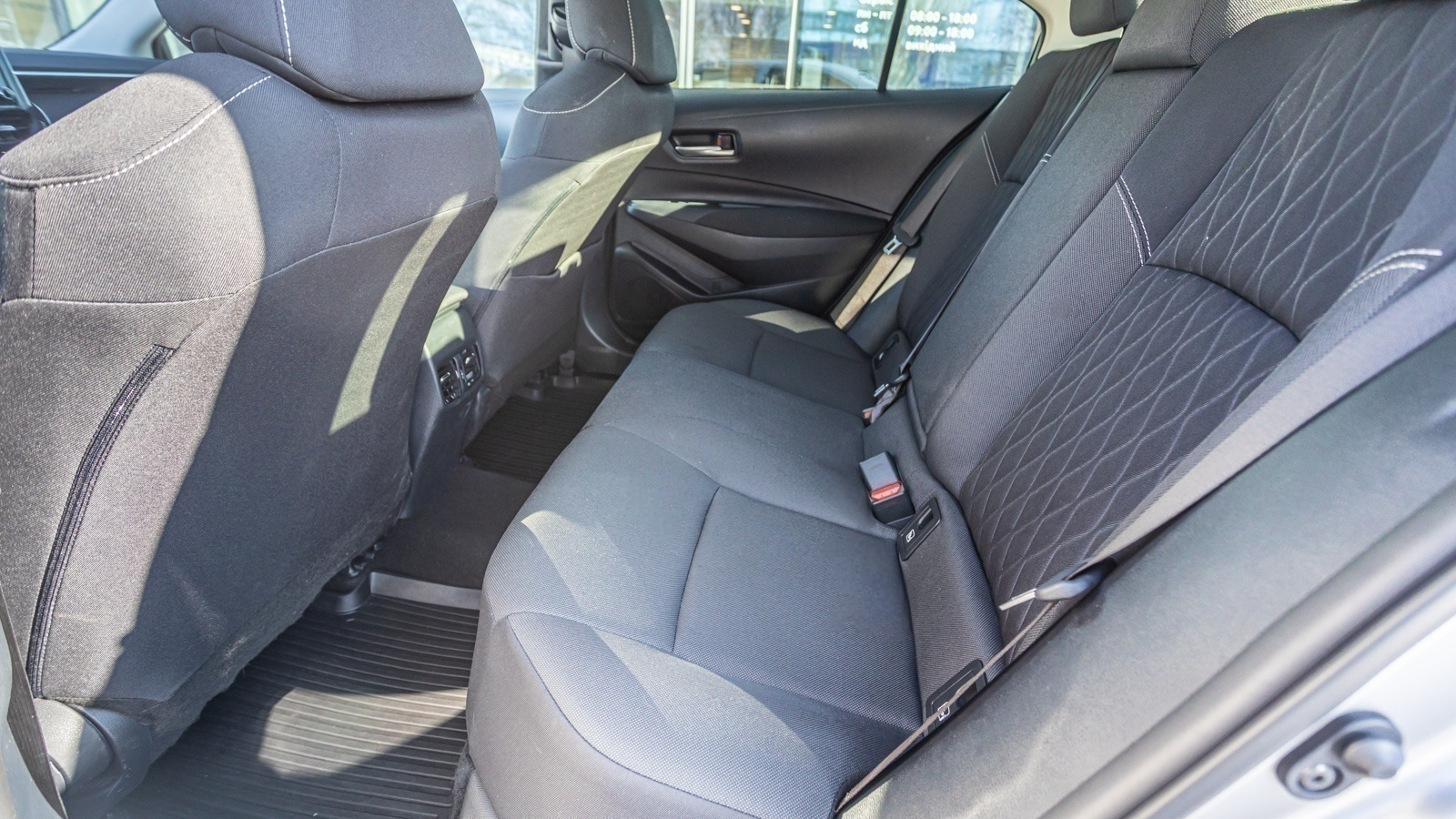 Toyota COROLLA 2022 року, Седан, Тойота Центр Дніпро "Алмаз Мотор" на Запорізькому шосе, м.Дніпро | Фото № 11 Toyota COROLLA 2022 року з пробігом 25453 км, Седан, Тойота Центр Дніпро "Алмаз Мотор" на Запорізькому шосе, м.Дніпро - 935000 ГРН | Фото № 11