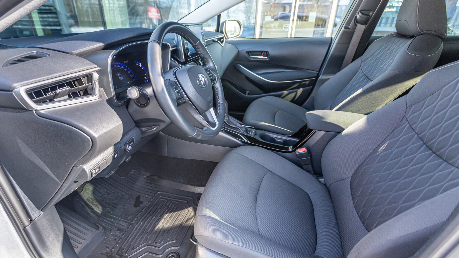 Toyota COROLLA 2022 року, Седан, Тойота Центр Дніпро "Алмаз Мотор" на Запорізькому шосе, м.Дніпро | Фото № 12 Toyota COROLLA 2022 року з пробігом 25453 км, Седан, Тойота Центр Дніпро "Алмаз Мотор" на Запорізькому шосе, м.Дніпро - 935000 ГРН | Фото № 12