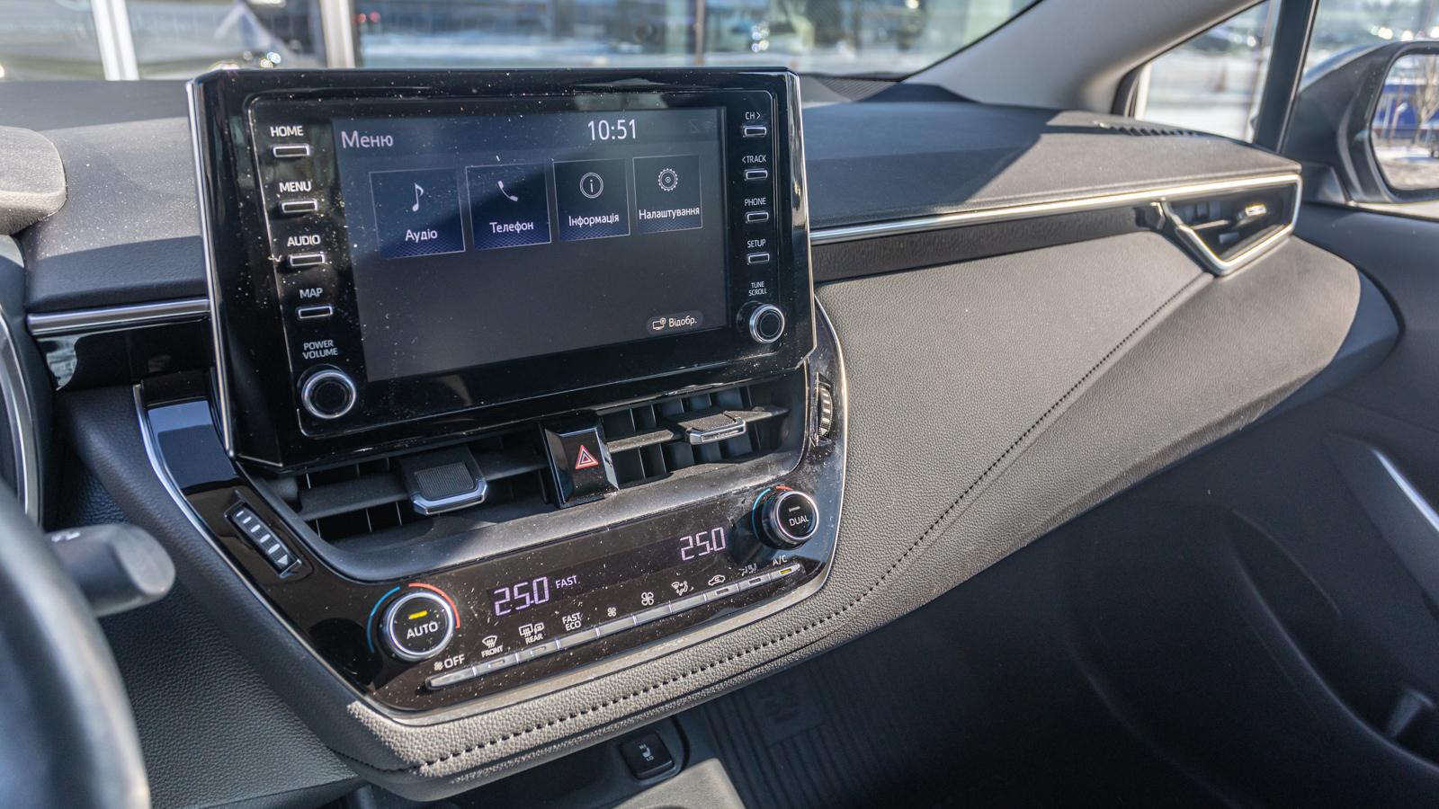 Toyota COROLLA 2022 року, Седан, Тойота Центр Дніпро "Алмаз Мотор" на Запорізькому шосе, м.Дніпро | Фото № 15 Toyota COROLLA 2022 року з пробігом 25453 км, Седан, Тойота Центр Дніпро "Алмаз Мотор" на Запорізькому шосе, м.Дніпро - 935000 ГРН | Фото № 15