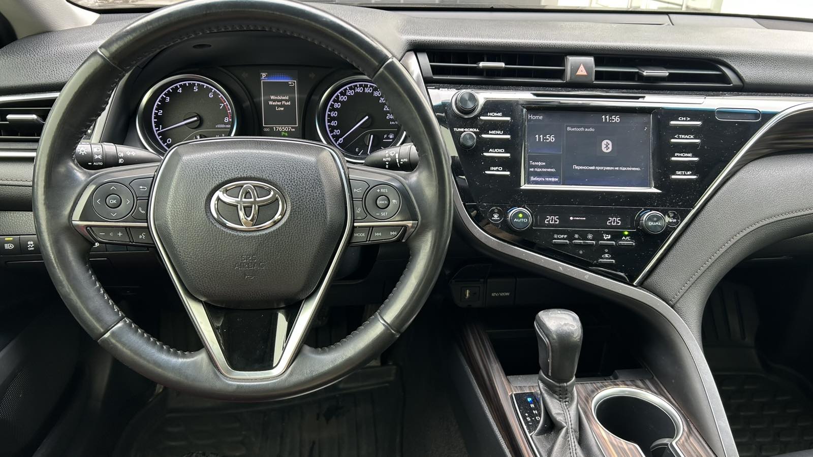 Toyota CAMRY 2017 року, Седан, Тойота Центр Київ "Автосаміт Укравто", м.Київ | Фото № 9 Toyota CAMRY 2017 року з пробігом 179000 км, Седан, Тойота Центр Київ "Автосаміт Укравто", м.Київ - 965000 ГРН | Фото № 9