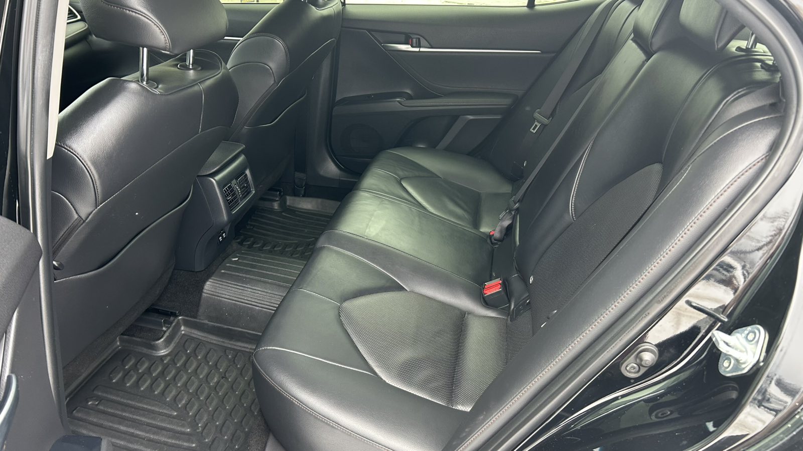 Toyota CAMRY 2017 року, Седан, Тойота Центр Київ "Автосаміт Укравто", м.Київ | Фото № 11 Toyota CAMRY 2017 року з пробігом 179000 км, Седан, Тойота Центр Київ "Автосаміт Укравто", м.Київ - 965000 ГРН | Фото № 11