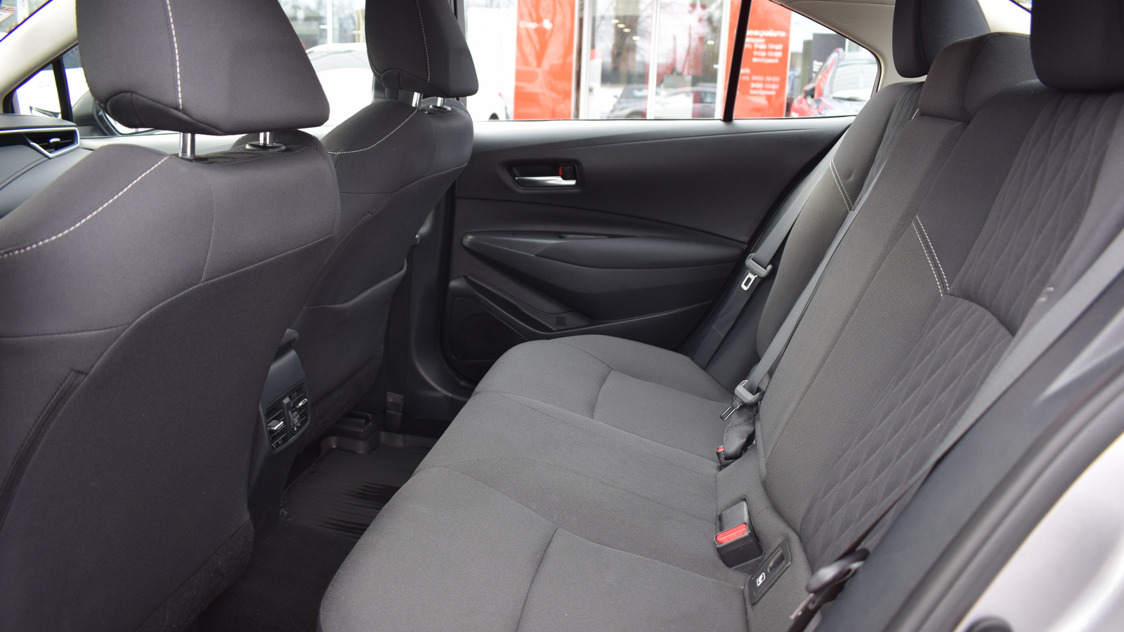 Toyota COROLLA 2019 року, Седан, Тойота Центр Житомир "Стар - Кар", м.Житомир | Фото № 11 Toyota COROLLA 2019 року з пробігом 44529 км, Седан, Тойота Центр Житомир "Стар - Кар", м.Житомир - 829900 ГРН | Фото № 11