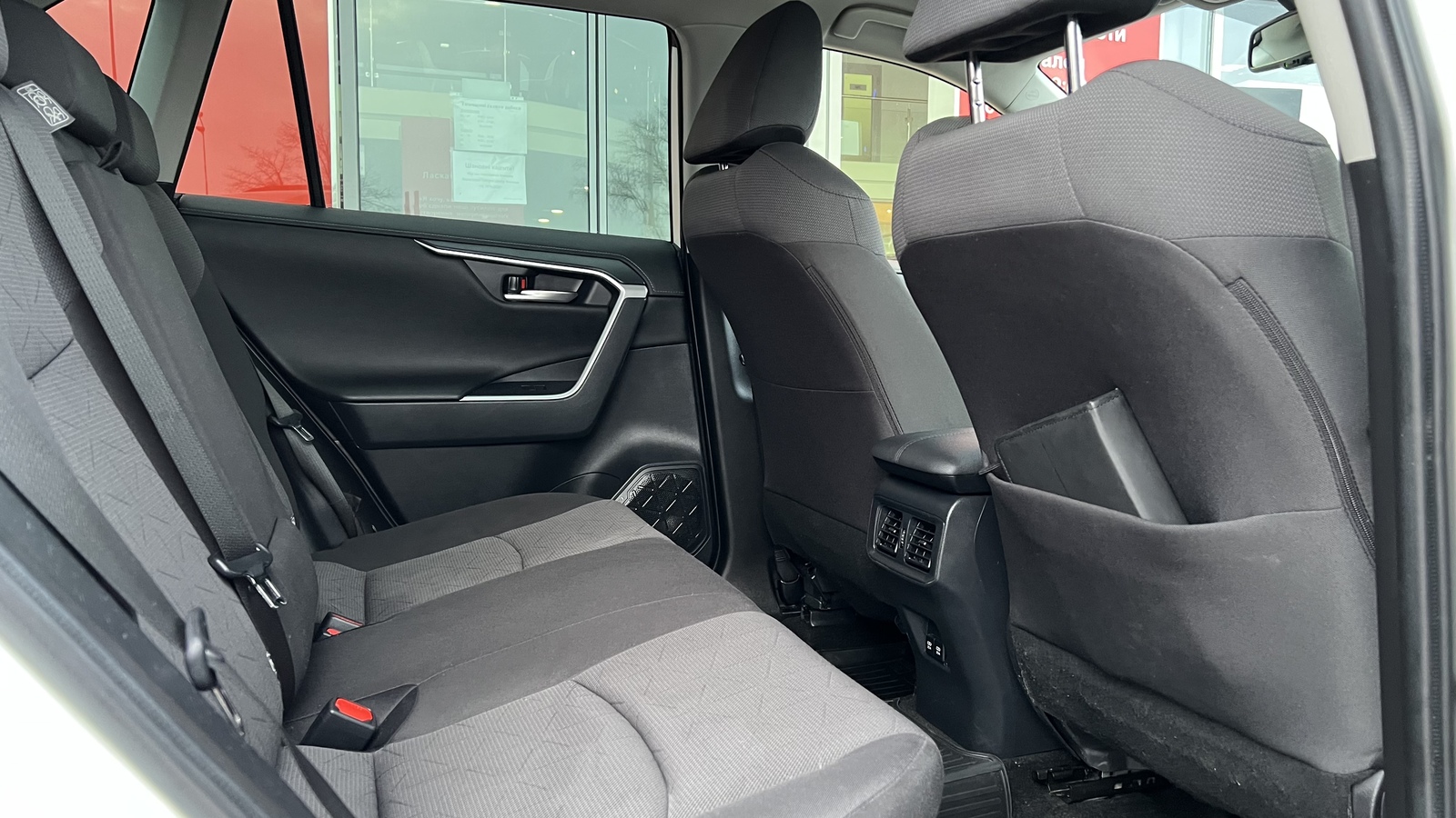 Toyota RAV4 2021 року, Універсал, Тойота Центр Вінниця "Преміум Мотор", м.Вінниця | Фото № 7 Toyota RAV4 2021 року з пробігом 59230 км, Універсал, Тойота Центр Вінниця "Преміум Мотор", м.Вінниця - 1400000 ГРН | Фото № 7