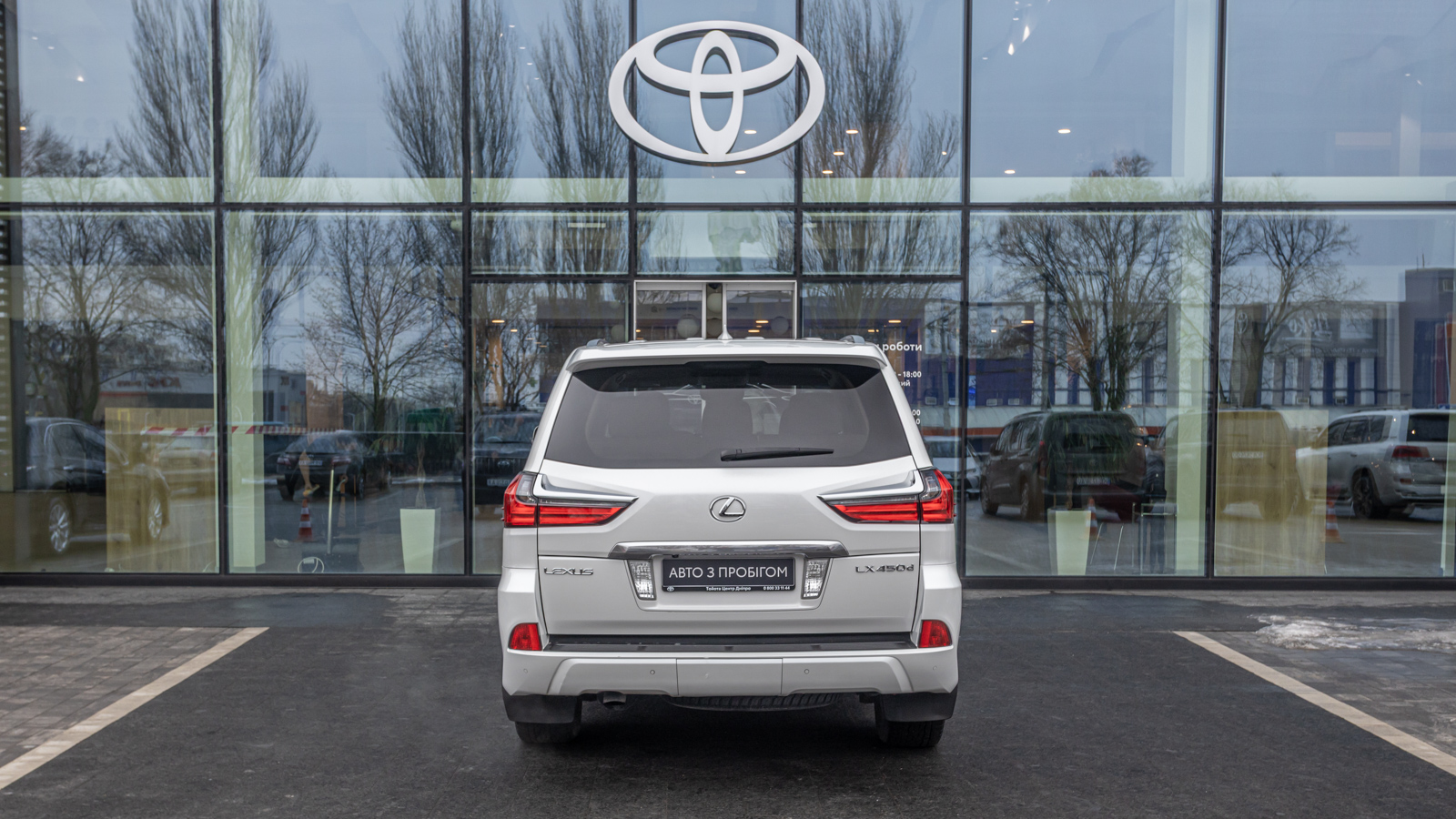 Lexus LX 2016 року, Універсал, Тойота Центр Дніпро "Алмаз Мотор" на Запорізькому шосе, м.Дніпро | Фото № 4 Lexus LX 2016 року з пробігом 158506 км, Універсал, Тойота Центр Дніпро "Алмаз Мотор" на Запорізькому шосе, м.Дніпро - 2475000 ГРН | Фото № 4