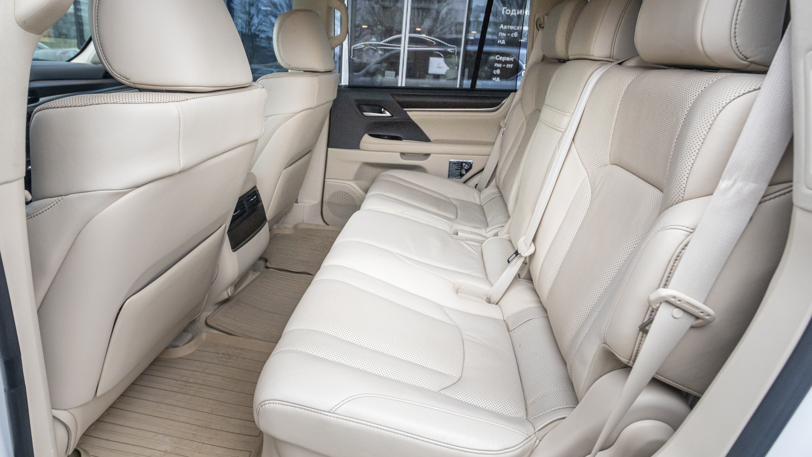 Lexus LX 2016 року, Універсал, Тойота Центр Дніпро "Алмаз Мотор" на Запорізькому шосе, м.Дніпро | Фото № 13 Lexus LX 2016 року з пробігом 158506 км, Універсал, Тойота Центр Дніпро "Алмаз Мотор" на Запорізькому шосе, м.Дніпро - 2475000 ГРН | Фото № 13