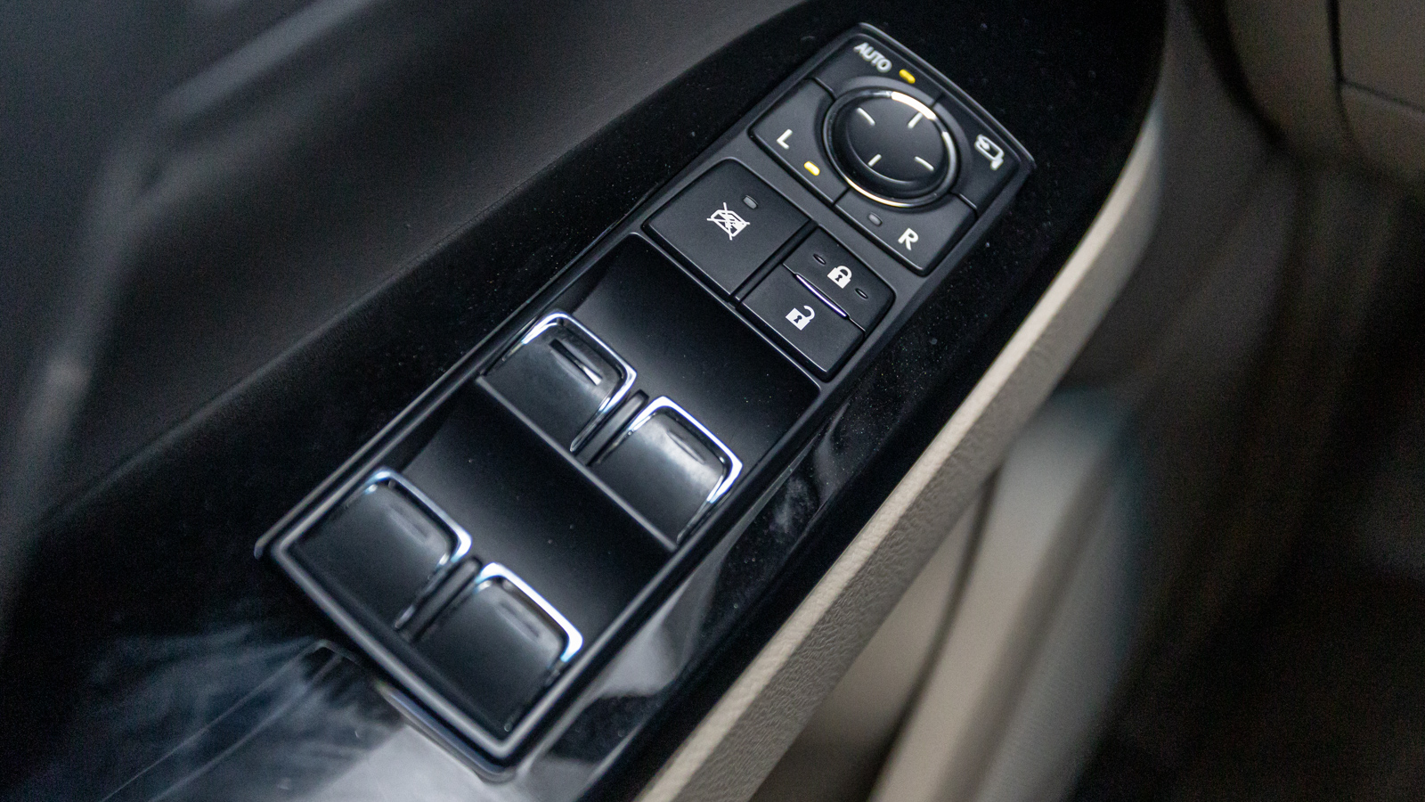 Lexus LX 2016 року, Універсал, Тойота Центр Дніпро "Алмаз Мотор" на Запорізькому шосе, м.Дніпро | Фото № 23 Lexus LX 2016 року з пробігом 158506 км, Універсал, Тойота Центр Дніпро "Алмаз Мотор" на Запорізькому шосе, м.Дніпро - 2475000 ГРН | Фото № 23