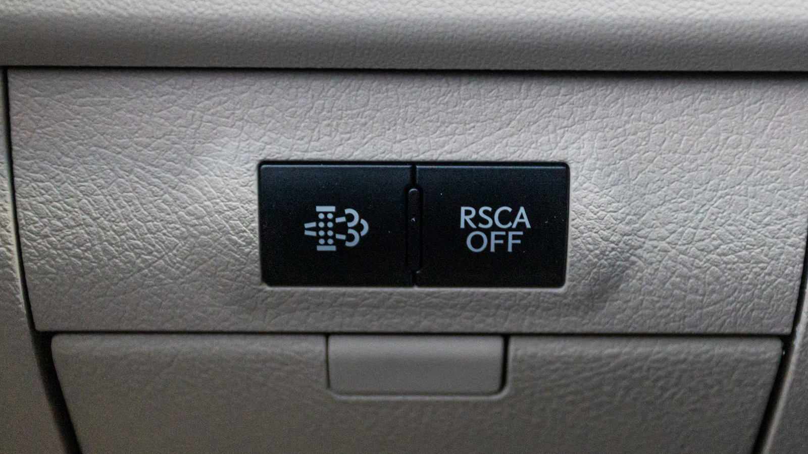 Lexus LX 2016 року, Універсал, Тойота Центр Дніпро "Алмаз Мотор" на Запорізькому шосе, м.Дніпро | Фото № 26 Lexus LX 2016 року з пробігом 158506 км, Універсал, Тойота Центр Дніпро "Алмаз Мотор" на Запорізькому шосе, м.Дніпро - 2475000 ГРН | Фото № 26