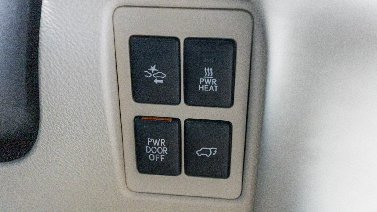 Lexus LX 2016 року, Універсал, Тойота Центр Дніпро "Алмаз Мотор" на Запорізькому шосе, м.Дніпро | Фото № 33 Lexus LX 2016 року з пробігом 158506 км, Універсал, Тойота Центр Дніпро "Алмаз Мотор" на Запорізькому шосе, м.Дніпро - 2475000 ГРН | Фото № 33