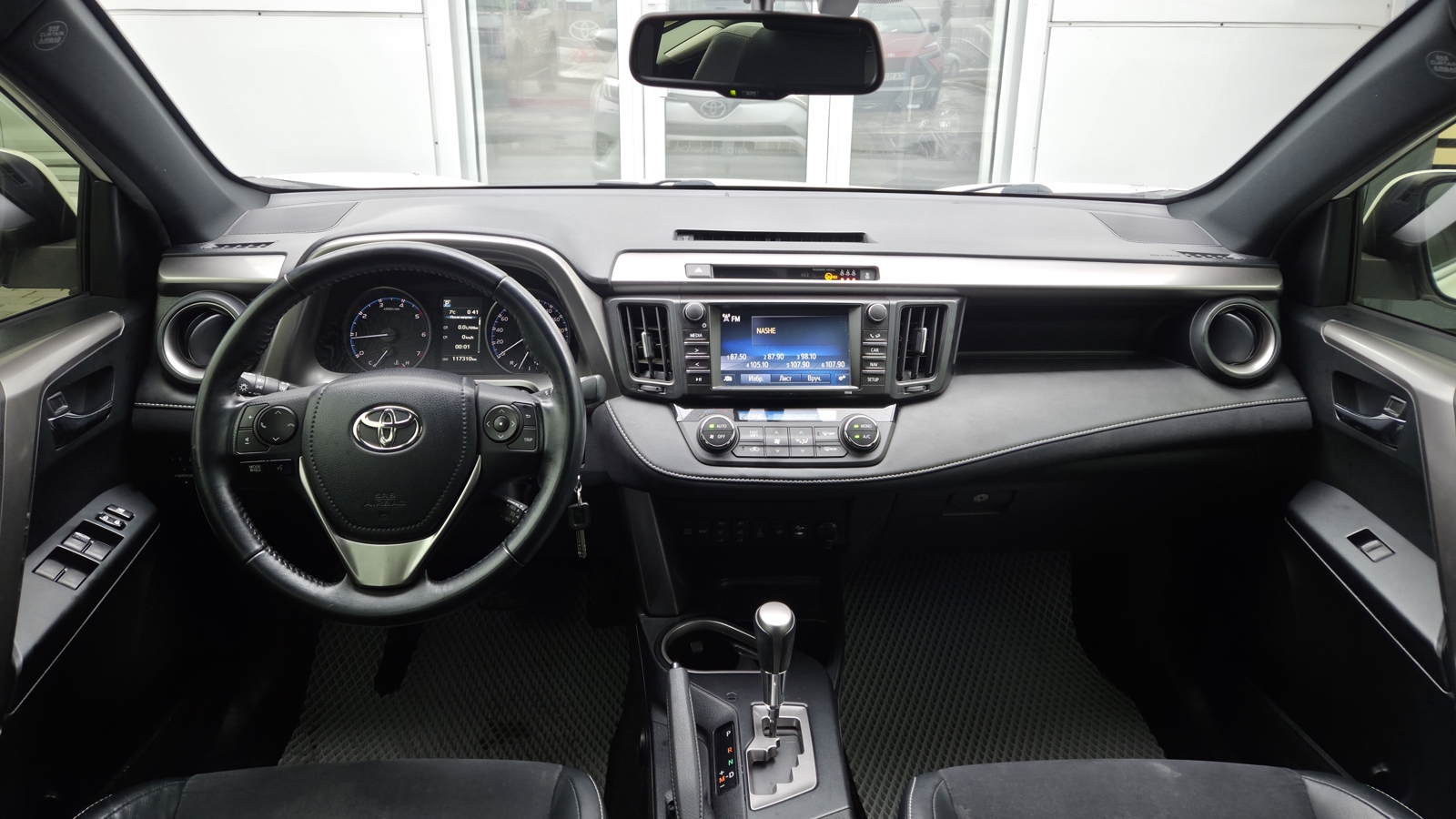 Toyota RAV4 2017 року, Універсал, Тойота Центр Кропивницький "Мотор - Олві", м.Кропивницький | Фото № 8 Toyota RAV4 2017 року з пробігом 117310 км, Універсал, Тойота Центр Кропивницький "Мотор - Олві", м.Кропивницький - 1000000 ГРН | Фото № 8