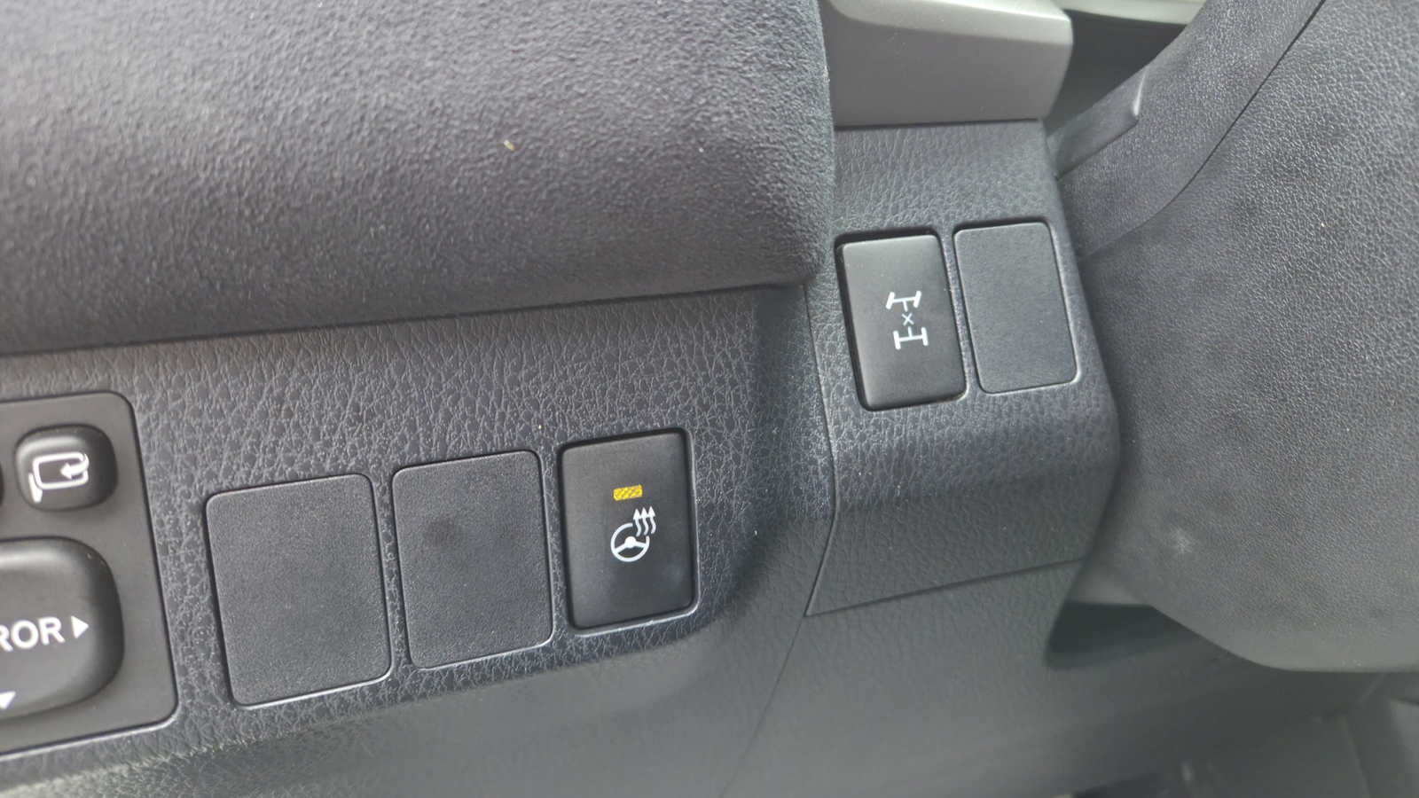 Toyota RAV4 2017 року, Універсал, Тойота Центр Кропивницький "Мотор - Олві", м.Кропивницький | Фото № 13 Toyota RAV4 2017 року з пробігом 117310 км, Універсал, Тойота Центр Кропивницький "Мотор - Олві", м.Кропивницький - 1000000 ГРН | Фото № 13