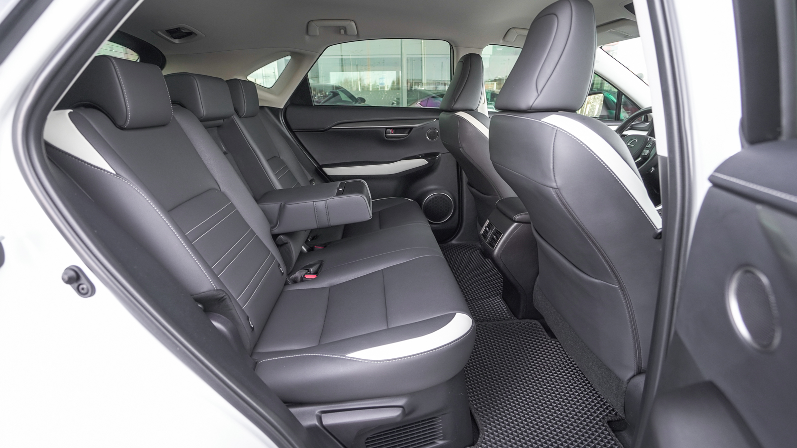 Lexus NX 2020 року, Універсал, Лексус Львів, м.Львів | Фото № 7 Lexus NX 2020 року з пробігом 50562 км, Універсал, Лексус Львів, м.Львів - 1370250 ГРН | Фото № 7