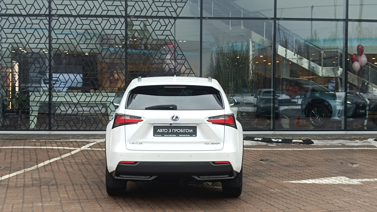 Lexus NX 2015 року, Універсал, Лексус Київ Захід, м.Київ | Фото № 4 Lexus NX 2015 року з пробігом 114368 км, Універсал, Лексус Київ Захід, м.Київ - 1131000 ГРН | Фото № 4