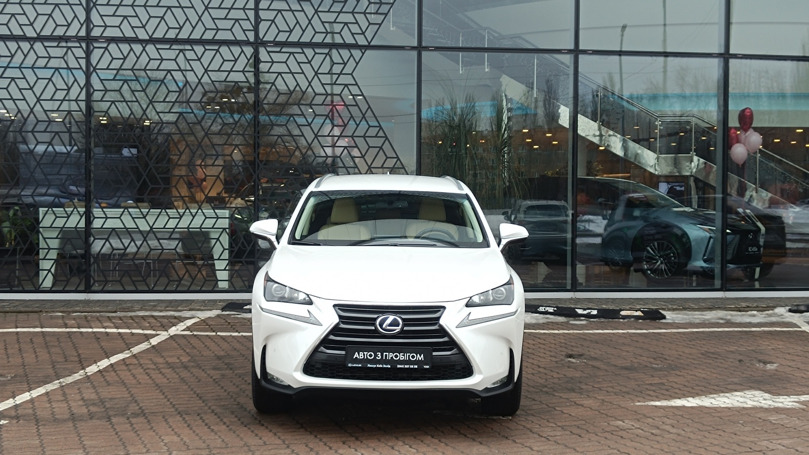 Lexus NX 2015 року, Універсал, Лексус Київ Захід, м.Київ | Фото № 5 Lexus NX 2015 року з пробігом 114368 км, Універсал, Лексус Київ Захід, м.Київ - 1131000 ГРН | Фото № 5