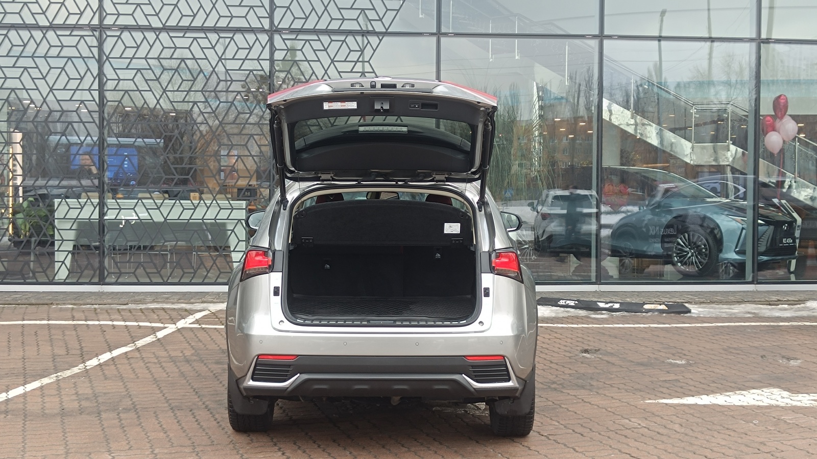 Lexus NX 2020 року, Універсал, Лексус Київ Захід, м.Київ | Фото № 10 Lexus NX 2020 року з пробігом 122481 км, Універсал, Лексус Київ Захід, м.Київ - 1295000 ГРН | Фото № 10