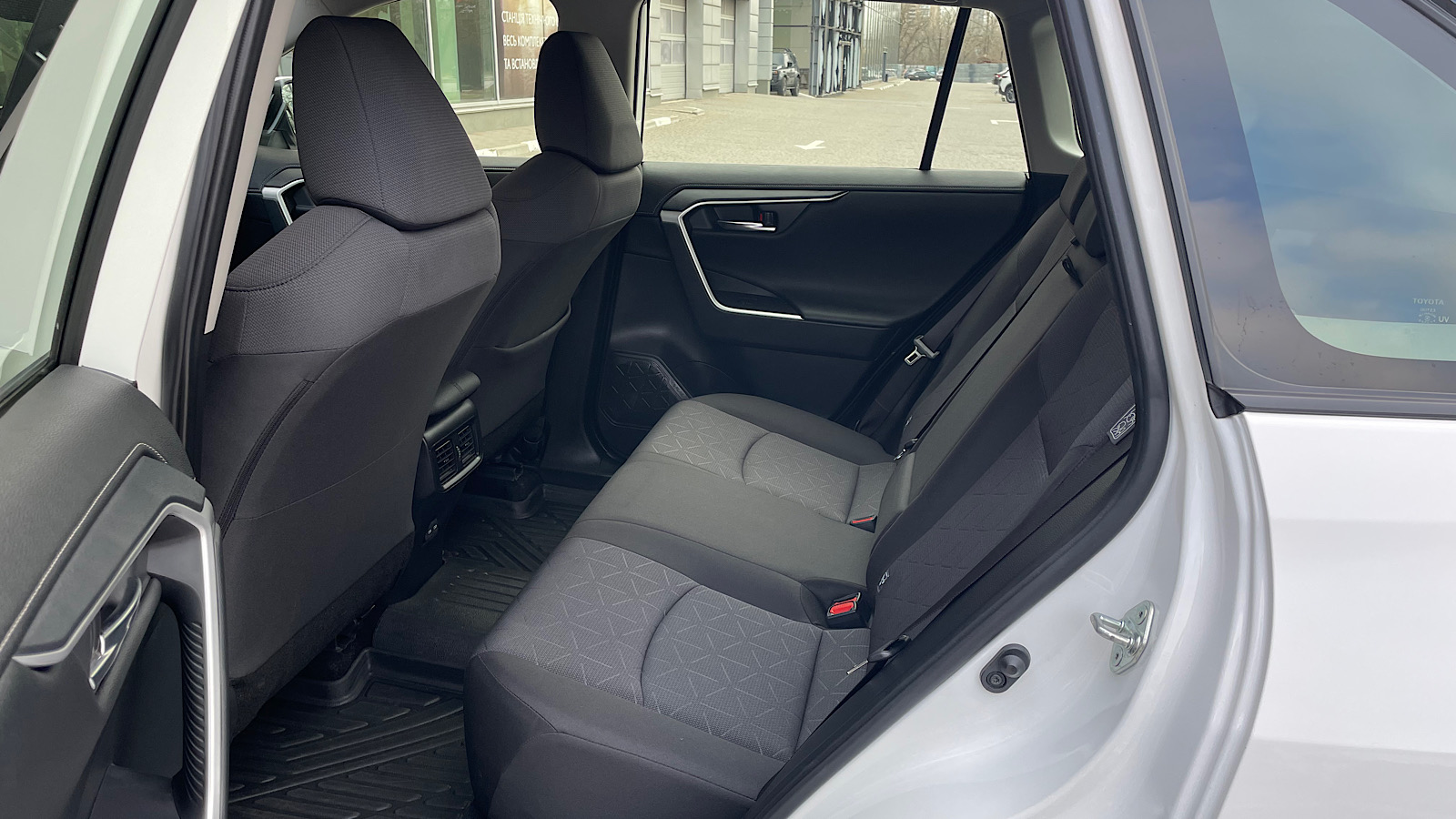 Toyota RAV4 2023 року, Універсал, Тойота Центр Запоріжжя "Восток Автомир", м.Запоріжжя | Фото № 11 Toyota RAV4 2023 року з пробігом 33903 км, Універсал, Тойота Центр Запоріжжя "Восток Автомир", м.Запоріжжя - 1404000 ГРН | Фото № 11