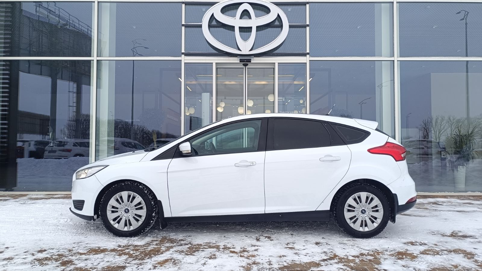 Інші авто FORD FOCUS 2018 року, Хетчбек, Тойота Центр Київ «ВІДІ Аеропорт», м.Київ | Фото № 3 Інші авто FORD FOCUS 2018 року з пробігом 221800 км, Хетчбек, Тойота Центр Київ «ВІДІ Аеропорт», м.Київ - 355000 ГРН | Фото № 3