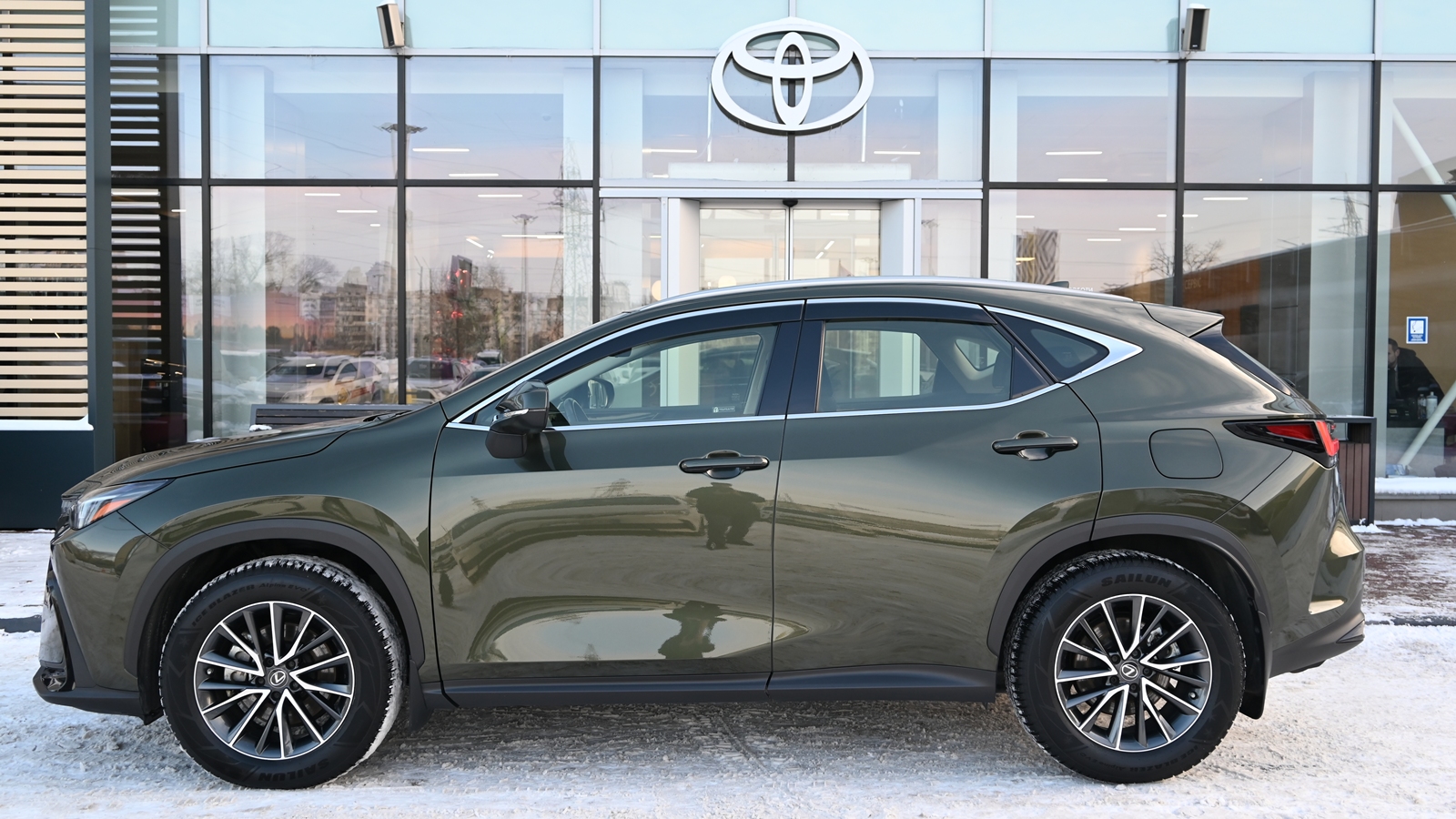 Lexus NX 2023 року, Універсал, Тойота Центр Київ "Сіті Плаза", м.Київ | Фото № 3 Lexus NX 2023 року з пробігом 23444 км, Універсал, Тойота Центр Київ "Сіті Плаза", м.Київ - 1730965 ГРН | Фото № 3