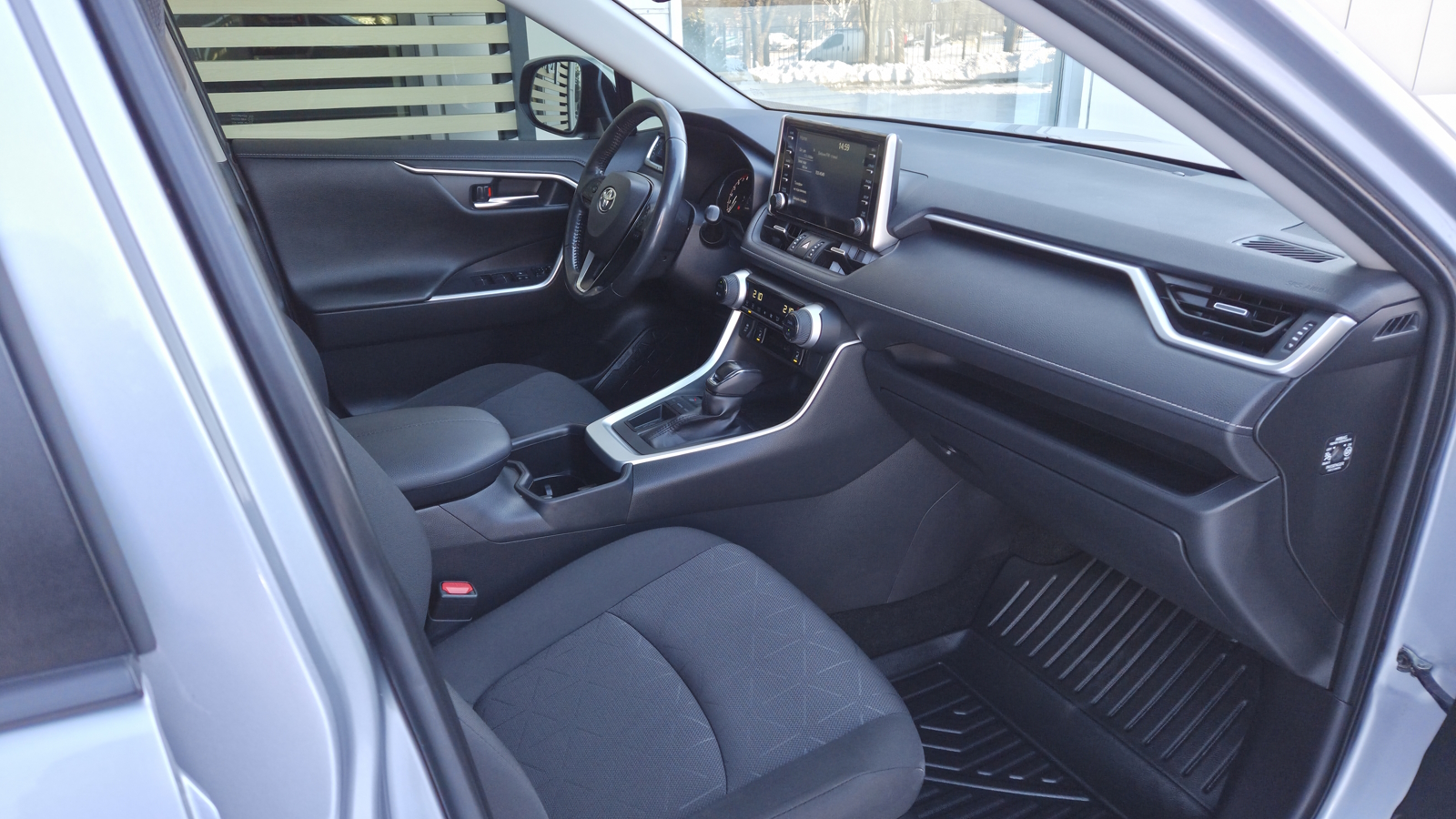 Toyota RAV4 2022 року, Універсал, Тойота Центр Кропивницький "Мотор - Олві", м.Кропивницький | Фото № 6 Toyota RAV4 2022 року з пробігом 74942 км, Універсал, Тойота Центр Кропивницький "Мотор - Олві", м.Кропивницький - 1200000 ГРН | Фото № 6