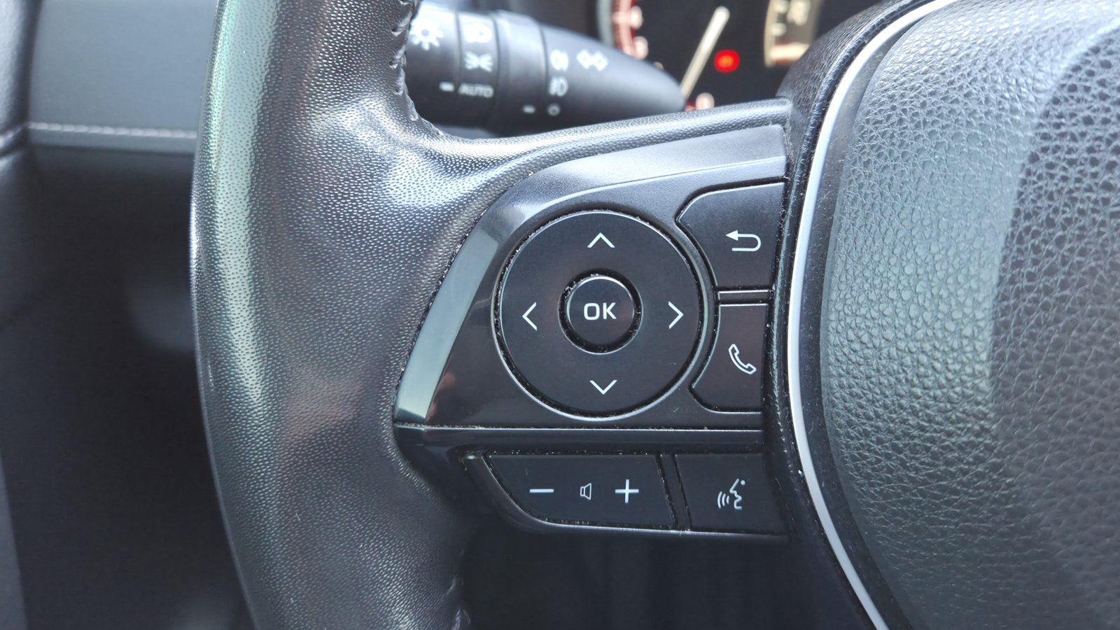 Toyota RAV4 2022 року, Універсал, Тойота Центр Кропивницький "Мотор - Олві", м.Кропивницький | Фото № 13 Toyota RAV4 2022 року з пробігом 74942 км, Універсал, Тойота Центр Кропивницький "Мотор - Олві", м.Кропивницький - 1200000 ГРН | Фото № 13