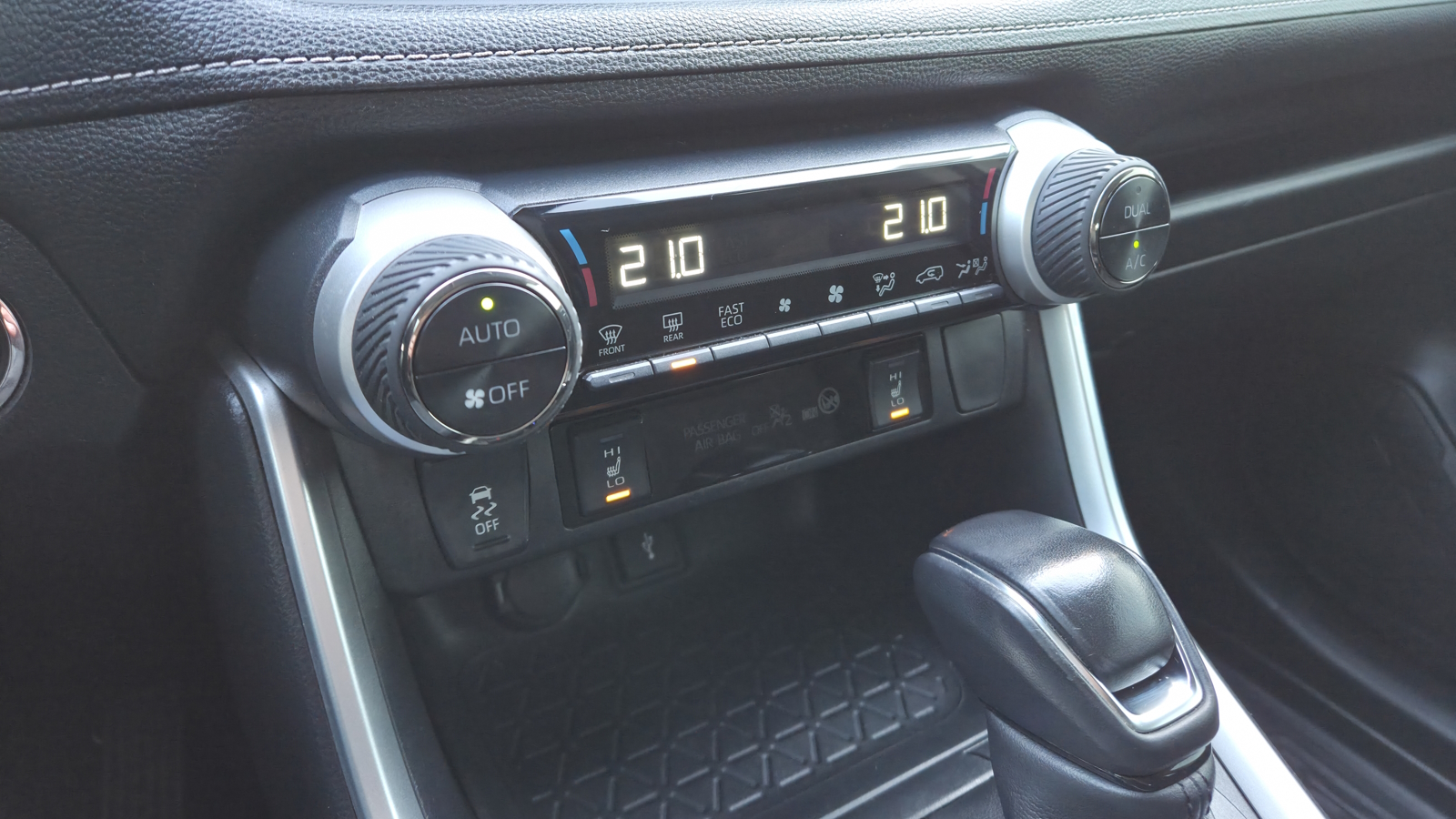 Toyota RAV4 2022 року, Універсал, Тойота Центр Кропивницький "Мотор - Олві", м.Кропивницький | Фото № 15 Toyota RAV4 2022 року з пробігом 74942 км, Універсал, Тойота Центр Кропивницький "Мотор - Олві", м.Кропивницький - 1200000 ГРН | Фото № 15