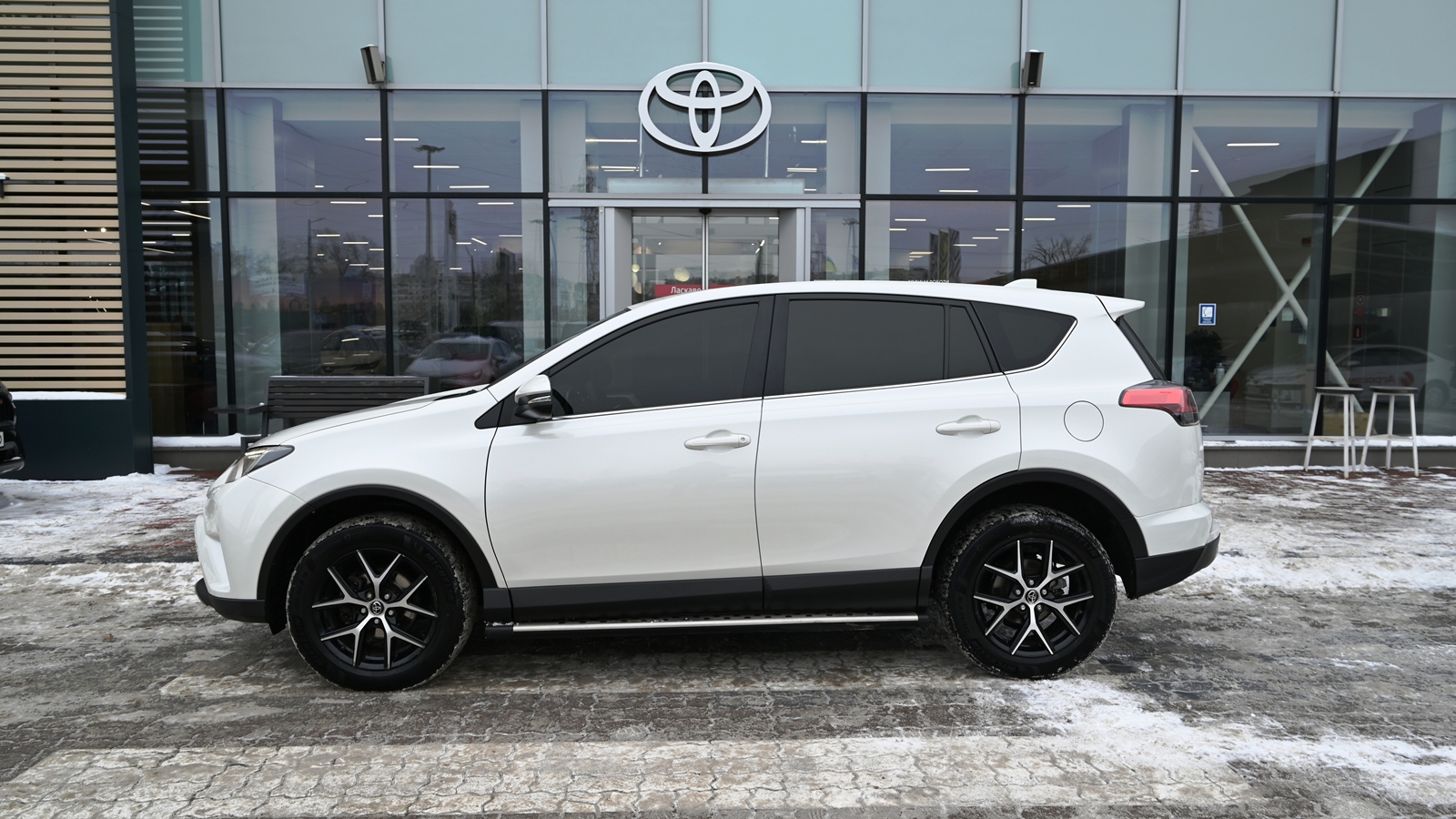 Toyota RAV4 2017 року, Універсал, Тойота Центр Київ "Сіті Плаза", м.Київ | Фото № 3 Toyota RAV4 2017 року з пробігом 160345 км, Універсал, Тойота Центр Київ "Сіті Плаза", м.Київ - 814590 ГРН | Фото № 3