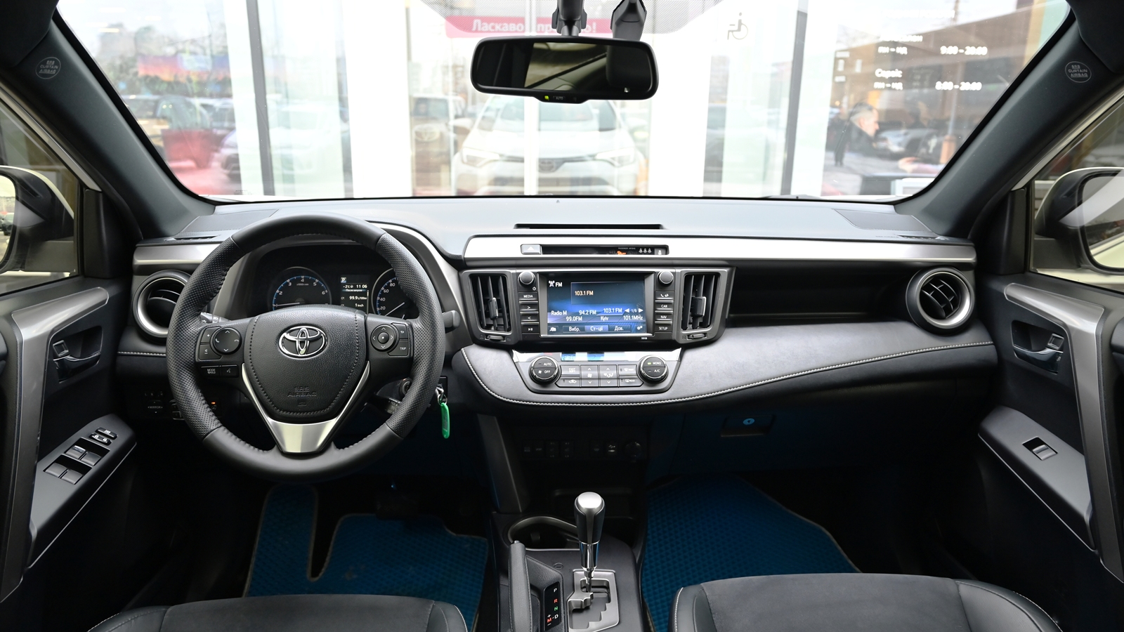 Toyota RAV4 2017 року, Універсал, Тойота Центр Київ "Сіті Плаза", м.Київ | Фото № 8 Toyota RAV4 2017 року з пробігом 160345 км, Універсал, Тойота Центр Київ "Сіті Плаза", м.Київ - 814590 ГРН | Фото № 8