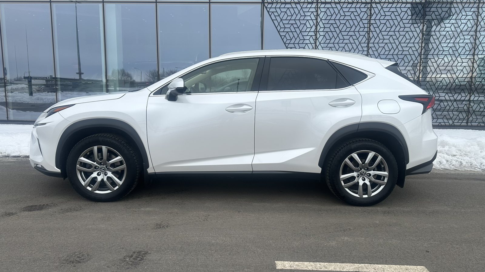 Lexus NX 2018 року з пробігом 79000 км, Універсал, Лексус Київ Аеропорт, м.Київ - 1204583 ГРН | Фото № 3