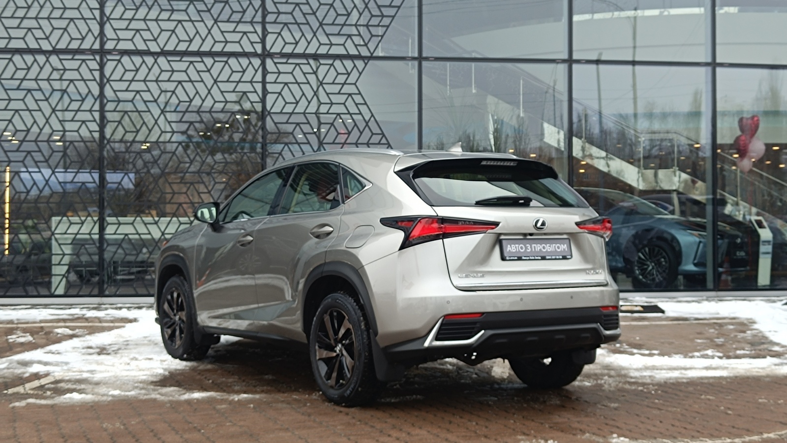 Lexus NX 2021 року, Універсал, Лексус Київ Захід, м.Київ | Фото № 2 Lexus NX 2021 року з пробігом 28013 км, Універсал, Лексус Київ Захід, м.Київ - 1586000 ГРН | Фото № 2