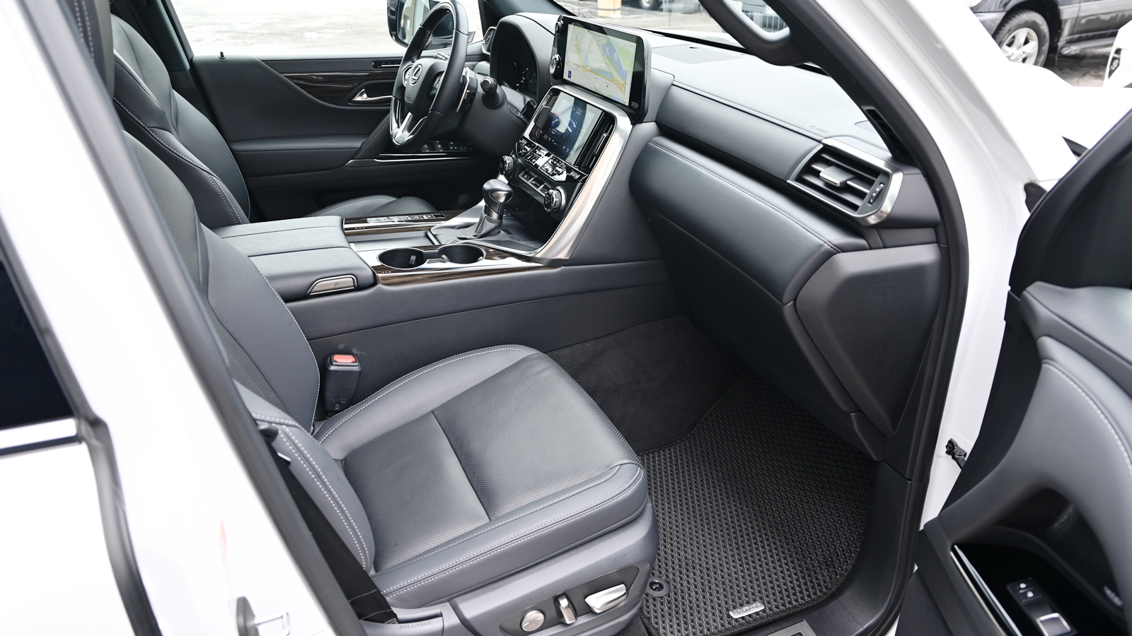 Lexus LX 2022 року з пробігом 47501 км, Універсал, Тойота Центр Київ "Сіті Плаза", м.Київ - 4579200 ГРН | Фото № 6