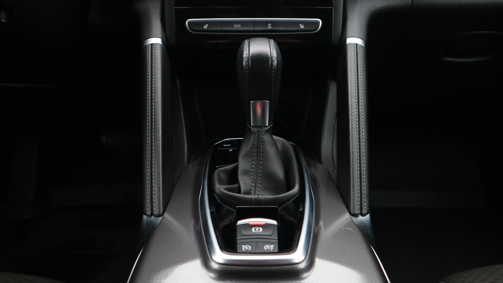 Інші авто RENAULT KOLEOS 2020 року з пробігом 84679 км, Універсал, Тойота Центр Київ "Автосаміт Укравто Столичне", м.Київ - 1021000 ГРН | Фото № 20