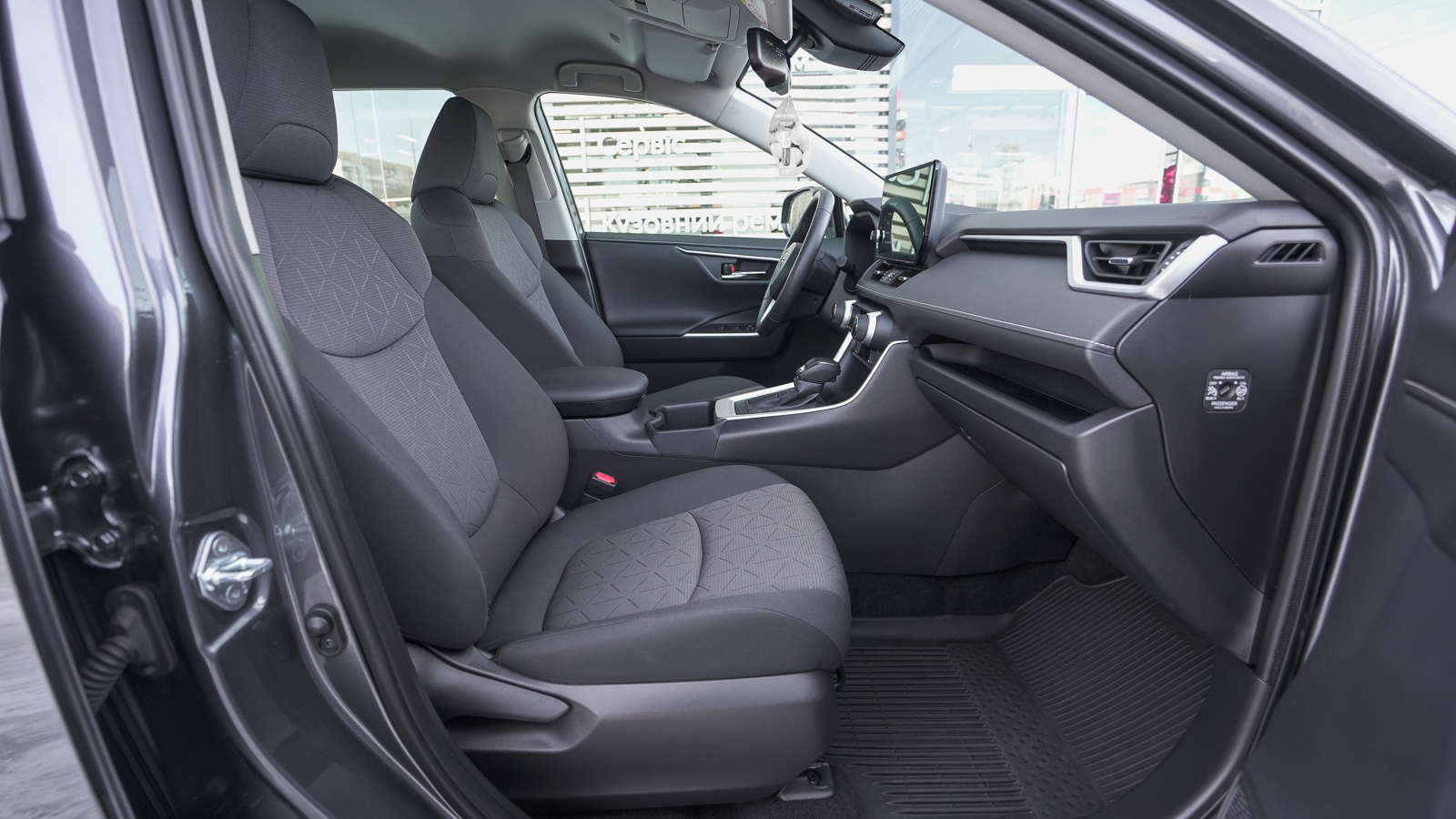 Toyota RAV4 2023 року, Універсал, Тойота Центр Львів "Діамант", м.Львів | Фото № 6 Toyota RAV4 2023 року з пробігом 13201 км, Універсал, Тойота Центр Львів "Діамант", м.Львів - 1392000 ГРН | Фото № 6