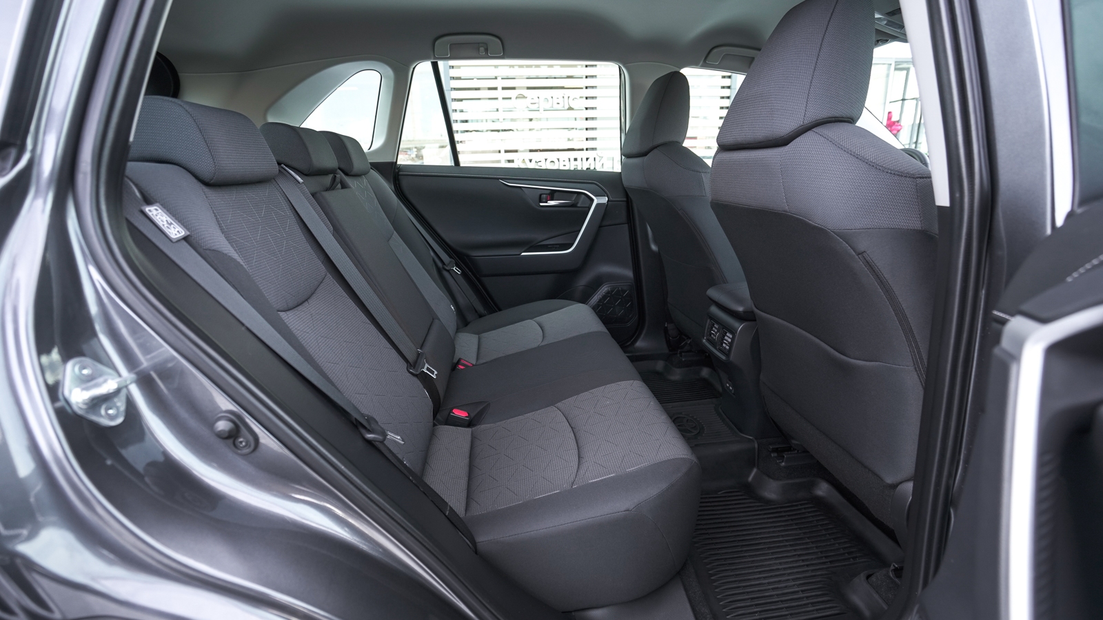 Toyota RAV4 2023 року, Універсал, Тойота Центр Львів "Діамант", м.Львів | Фото № 7 Toyota RAV4 2023 року з пробігом 13201 км, Універсал, Тойота Центр Львів "Діамант", м.Львів - 1392000 ГРН | Фото № 7