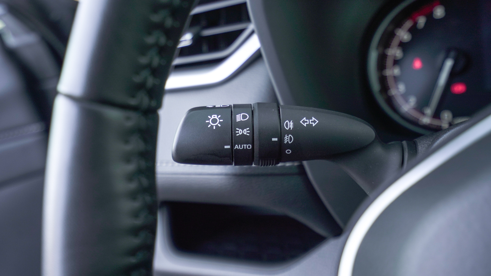 Toyota RAV4 2023 року, Універсал, Тойота Центр Львів "Діамант", м.Львів | Фото № 18 Toyota RAV4 2023 року з пробігом 13201 км, Універсал, Тойота Центр Львів "Діамант", м.Львів - 1392000 ГРН | Фото № 18