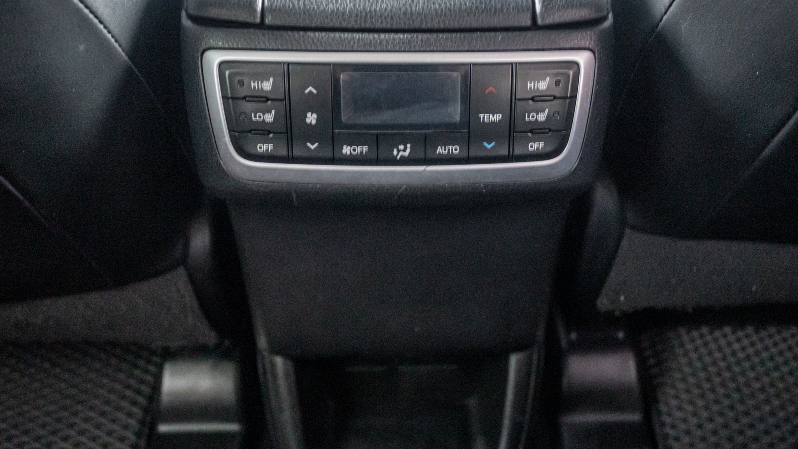 Toyota HIGHLANDER 2019 року з пробігом 206323 км, Універсал, Тойота Центр Дніпро "Алмаз Мотор" на Запорізькому шосе, м.Дніпро - 1188000 ГРН | Фото № 32