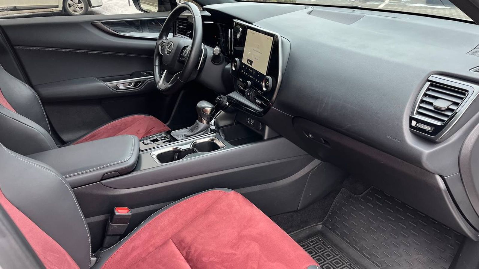 Lexus NX 2023 року з пробігом 47809 км, Універсал, Тойота Центр Хмельницький "Гранд Мотор", м.Хмельницький - 1702000 ГРН | Фото № 6