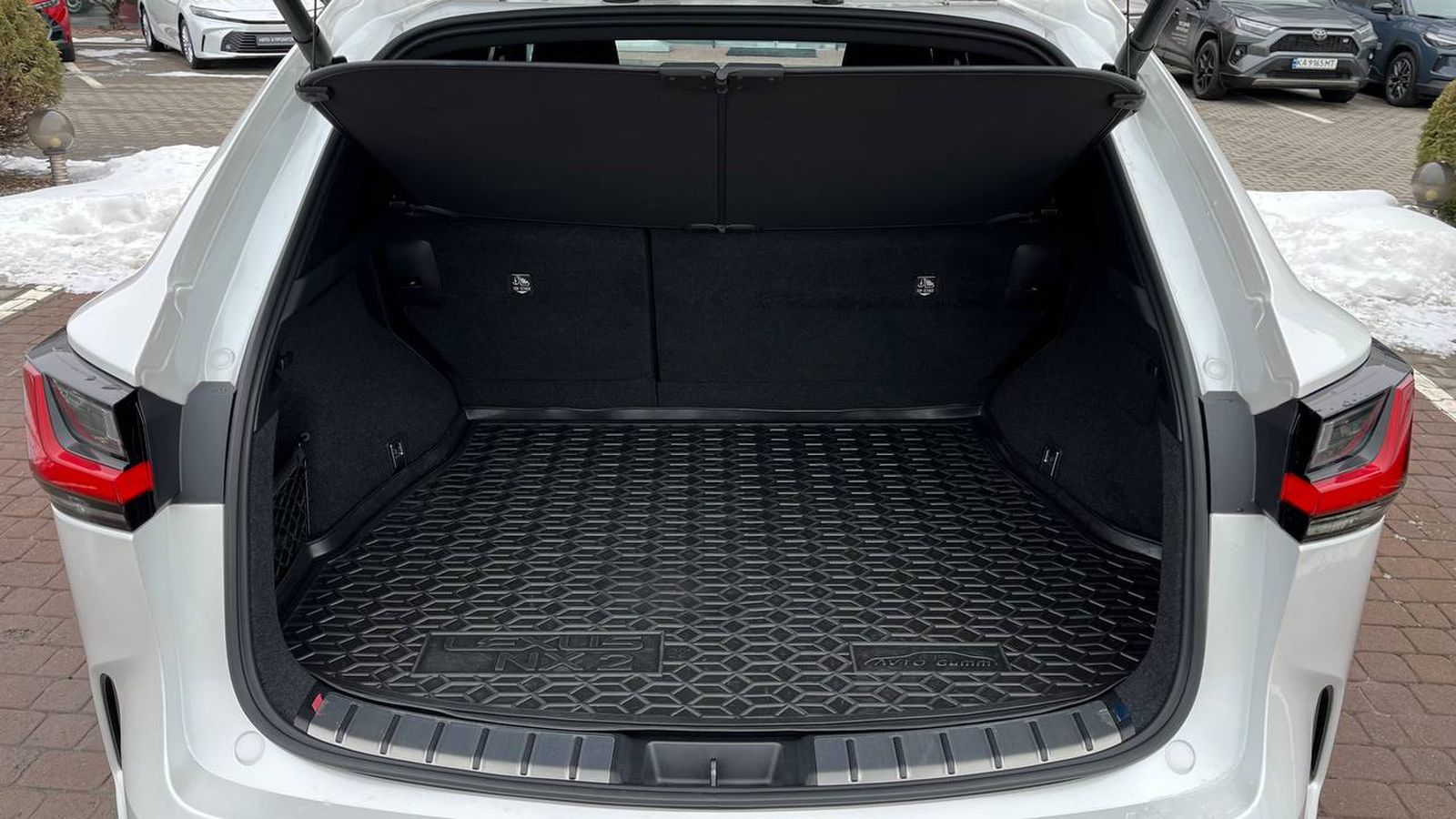 Lexus NX 2023 року з пробігом 47809 км, Універсал, Тойота Центр Хмельницький "Гранд Мотор", м.Хмельницький - 1702000 ГРН | Фото № 10