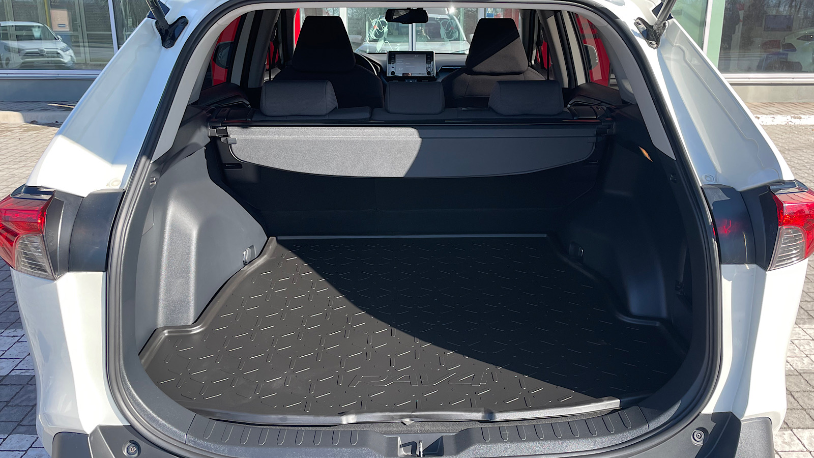 Toyota RAV4 2019 року, Універсал, Тойота Центр Запоріжжя "Восток Автомир", м.Запоріжжя | Фото № 10 Toyota RAV4 2019 року з пробігом 51000 км, Універсал, Тойота Центр Запоріжжя "Восток Автомир", м.Запоріжжя - 1125757 ГРН | Фото № 10