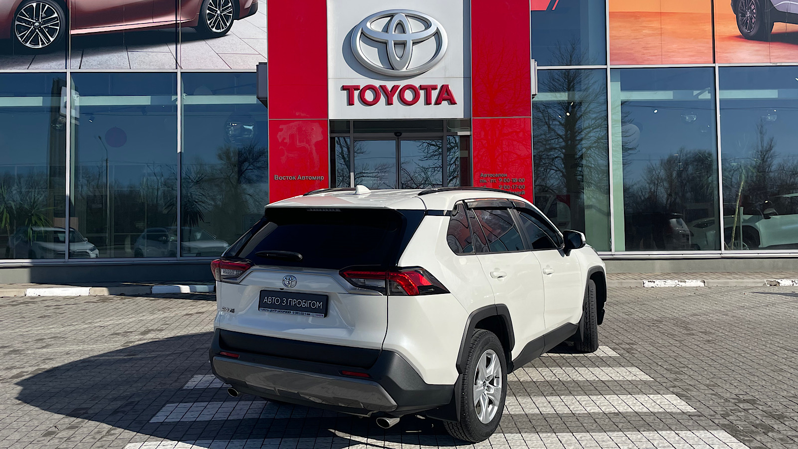 Toyota RAV4 2019 року, Універсал, Тойота Центр Запоріжжя "Восток Автомир", м.Запоріжжя | Фото № 18 Toyota RAV4 2019 року з пробігом 51000 км, Універсал, Тойота Центр Запоріжжя "Восток Автомир", м.Запоріжжя - 1125757 ГРН | Фото № 18