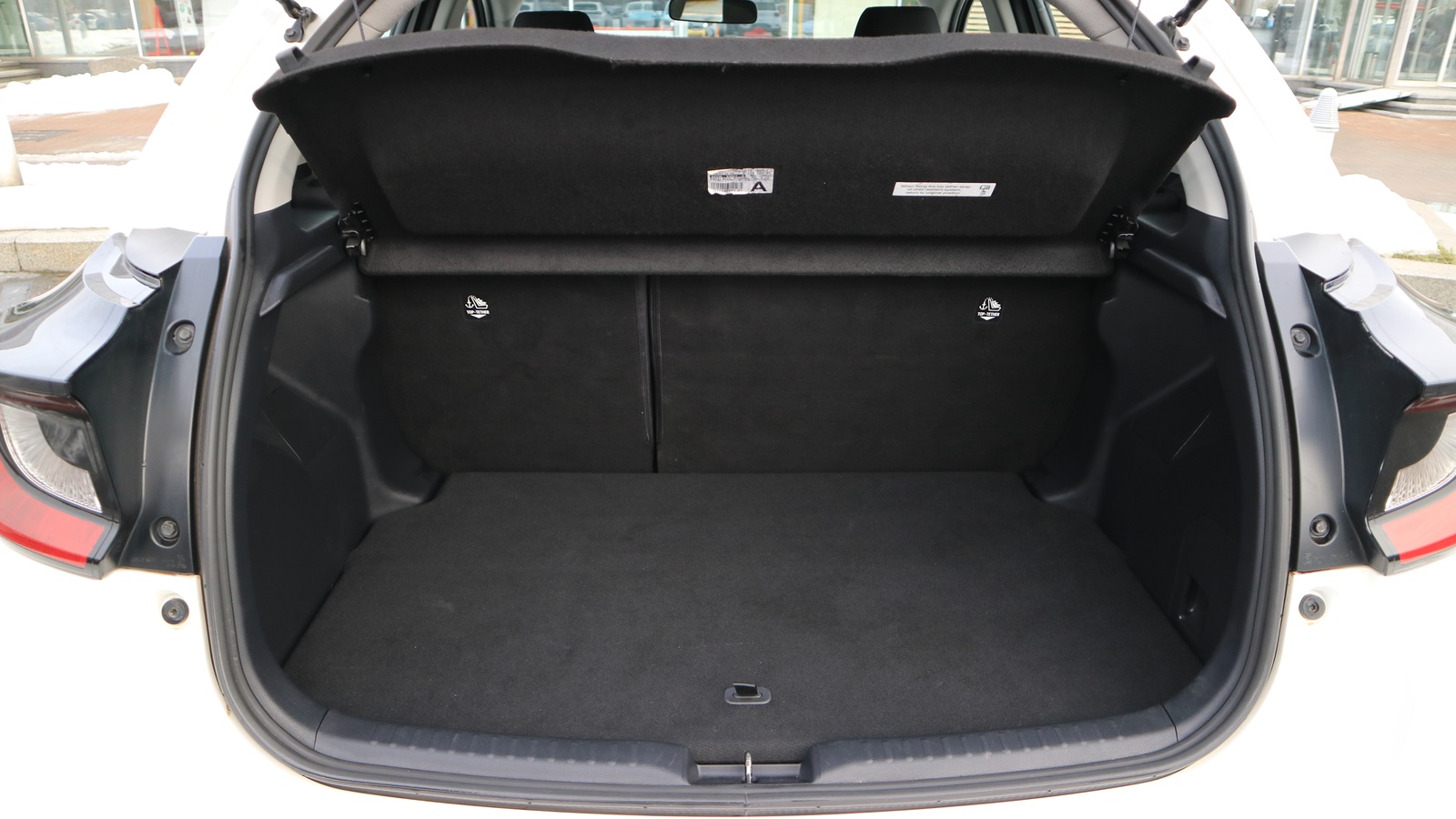 Toyota YARIS 2021 року з пробігом 57599 км, Хетчбек, Тойота Центр Київ "Автосаміт Укравто Столичне", м.Київ - 849000 ГРН | Фото № 6