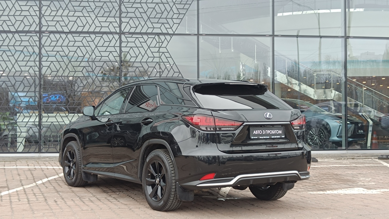 Lexus RX 450h 2019 року з пробігом 137837 км, Універсал, Лексус Київ Захід, м.Київ - 2220000 ГРН | Фото № 2