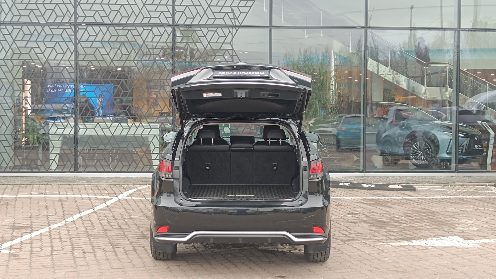 Lexus RX 450h 2019 року з пробігом 137837 км, Універсал, Лексус Київ Захід, м.Київ - 2220000 ГРН | Фото № 10