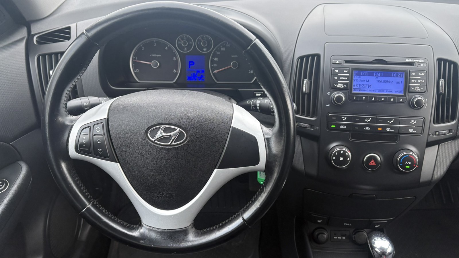 Інші авто HYUNDAI I30 2011 року з пробігом 201401 км, Універсал, Тойота Центр Київ "Автосаміт Укравто", м.Київ - 330000 ГРН | Фото № 9