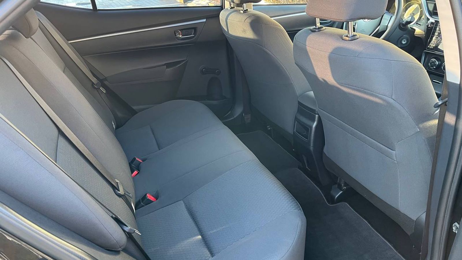 Toyota COROLLA 2017 року з пробігом 103871 км, Седан, Тойота Центр Хмельницький "Гранд Мотор", м.Хмельницький - 496000 ГРН | Фото № 7